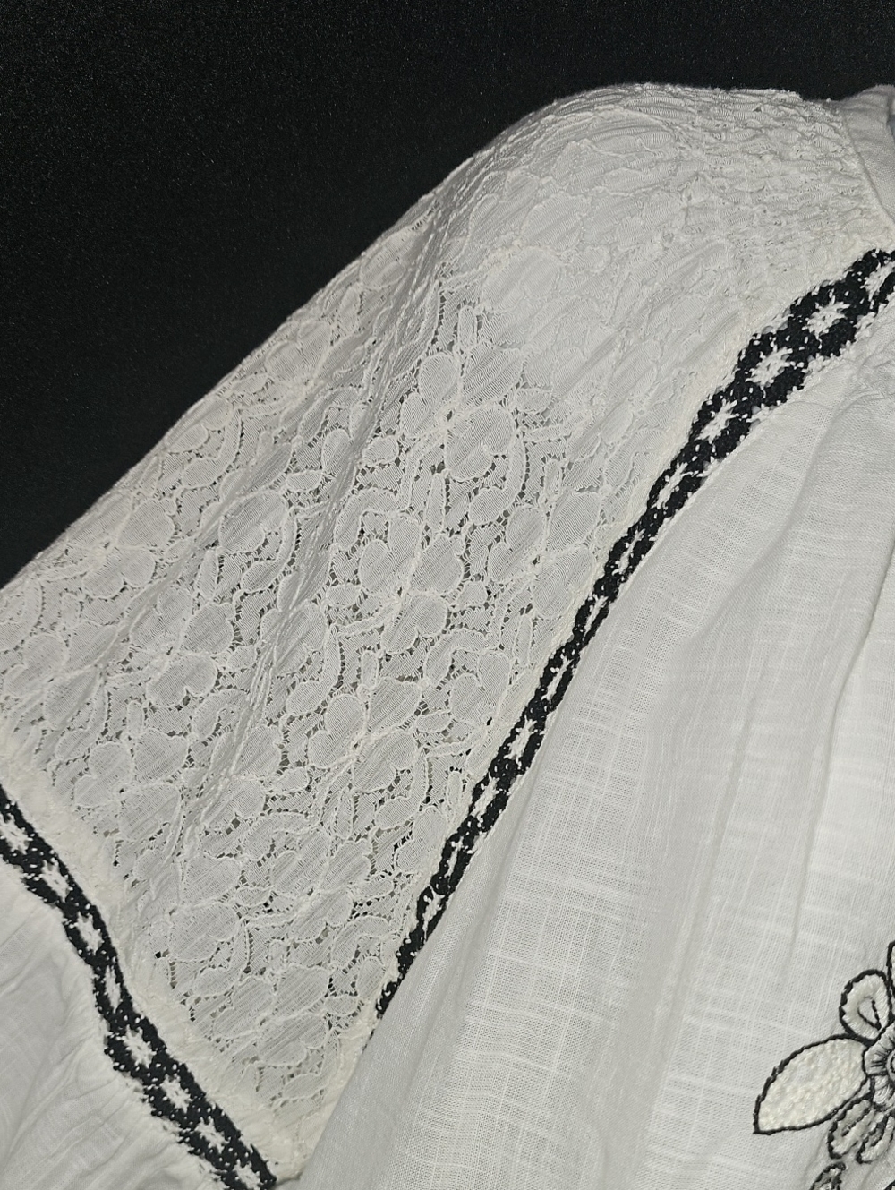 Calligraphie Boho Top - Picture 3 of 11